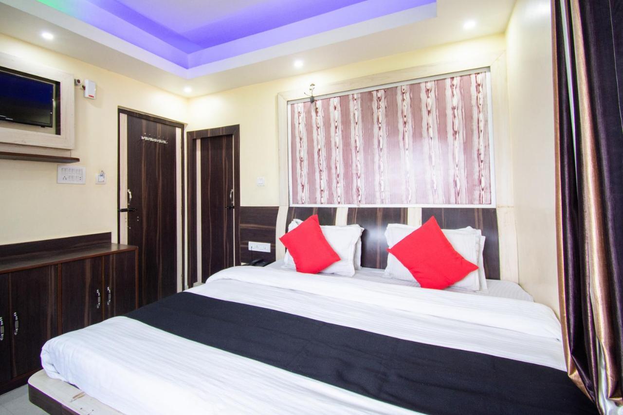 Capital O 67892 Hotel Sujata Тарапит Экстерьер фото